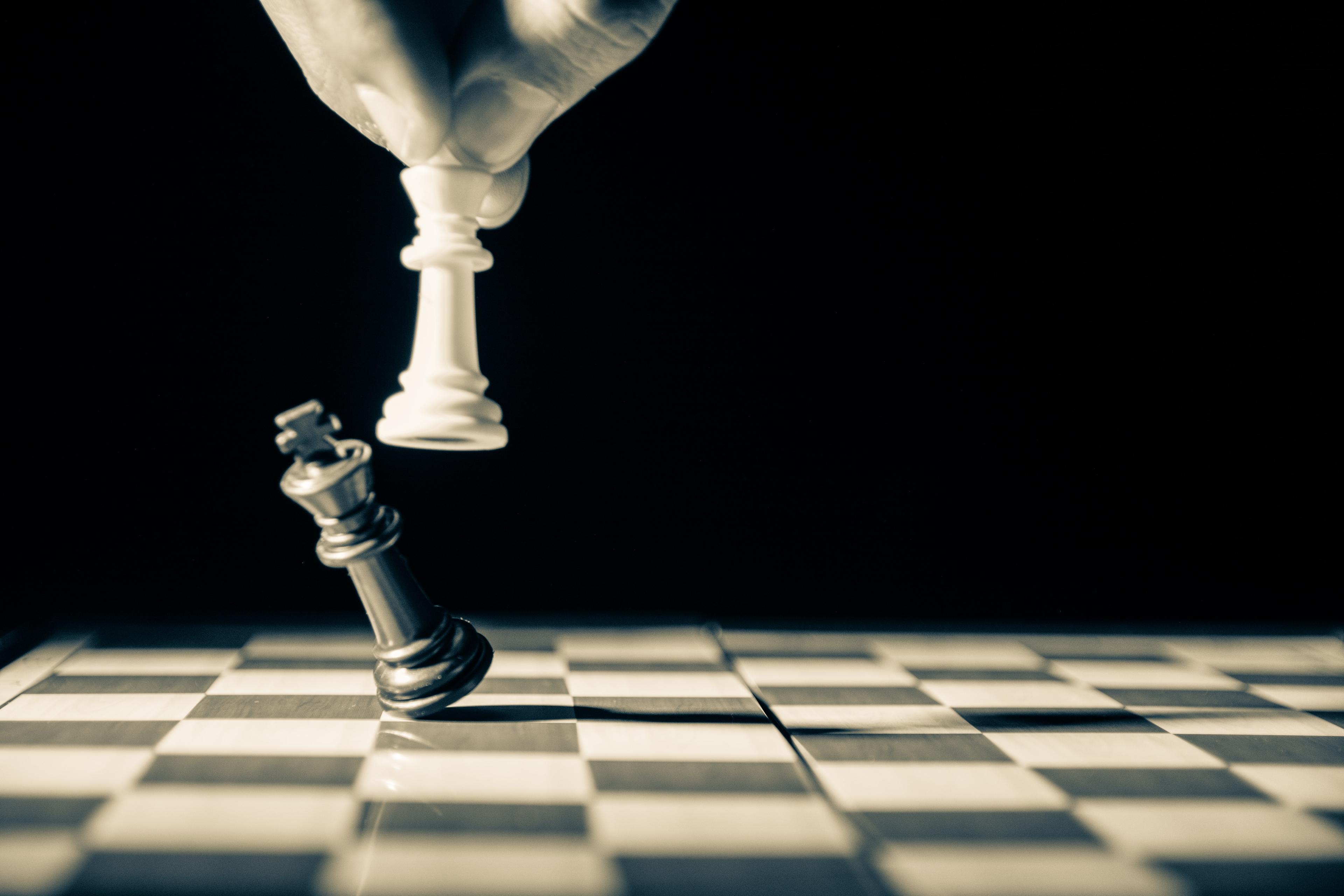 4 Benefits of Using Procurement Software to Enhance Strategic Sourcing