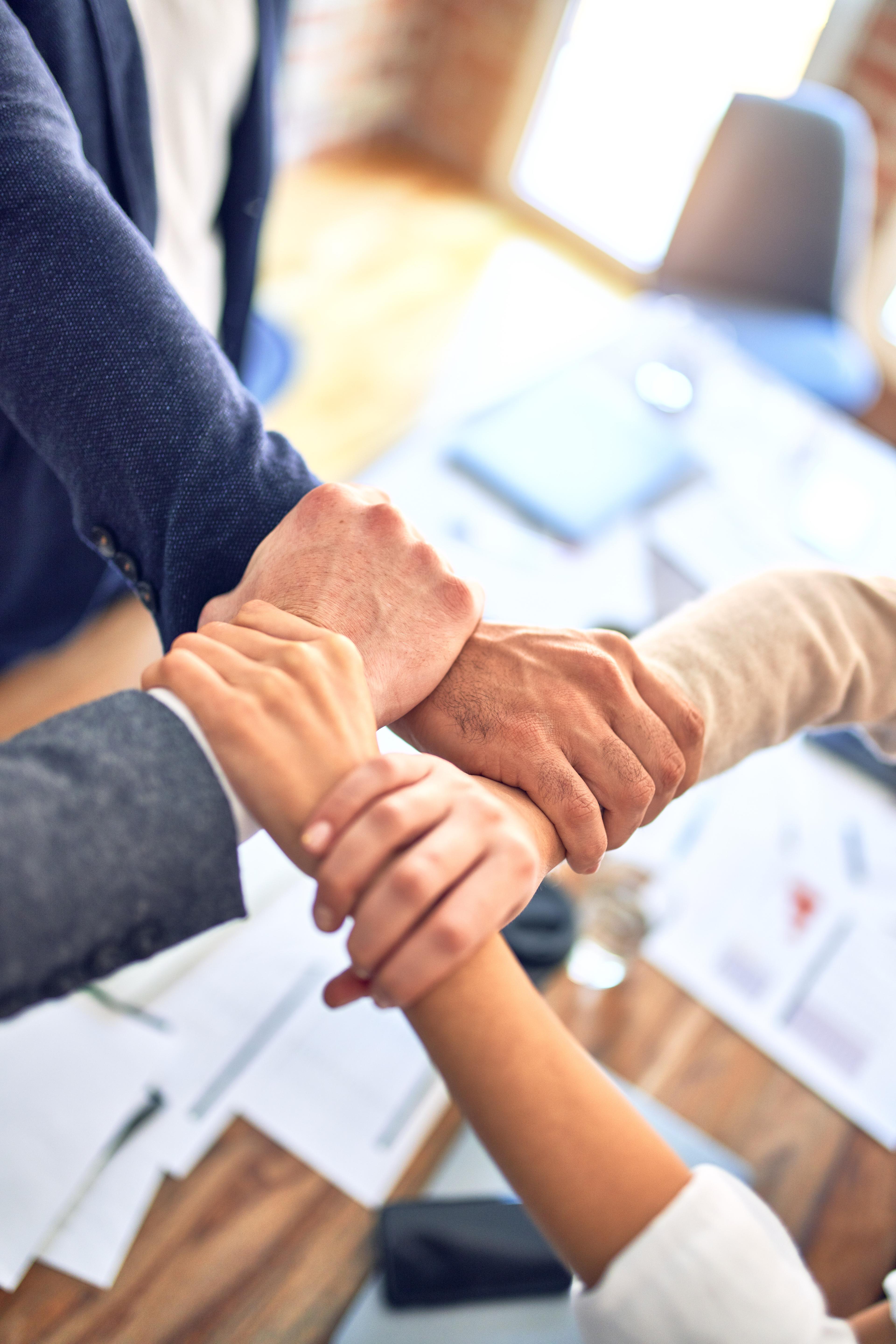 How Collaboration in Procurement Increases Savings and Efficiency