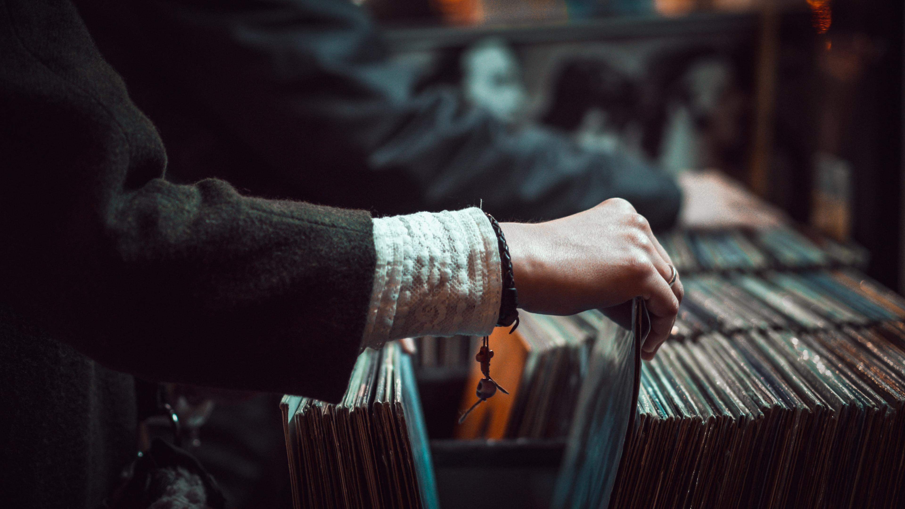 The Influence of Purchase Orders on Supplier Selection and Supplier Management
